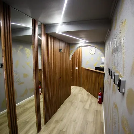 Szálloda Double At The Bubbles Jacuzzi Tirana