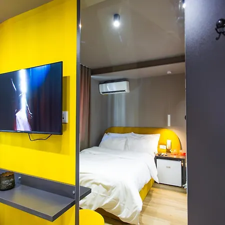 Double At The Bubbles Jacuzzi Hotel 3*