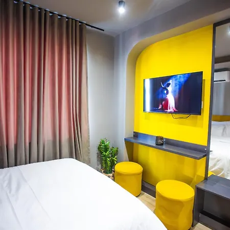 Double At The Bubbles Jacuzzi Hotel Tirana