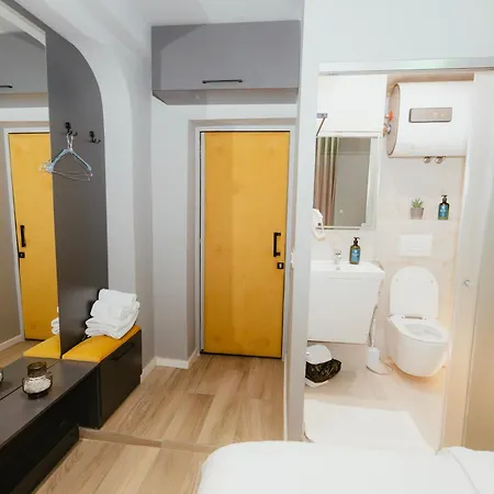 Double At The Bubbles Jacuzzi Hotel Tirana