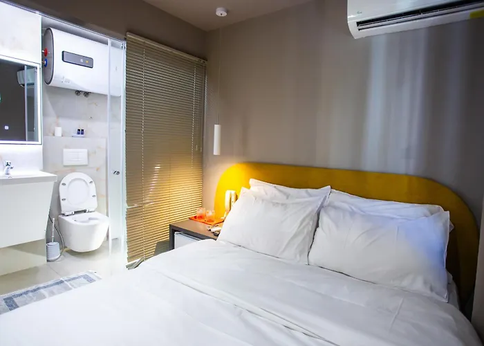 Double At The Bubbles Jacuzzi Hotel 3*